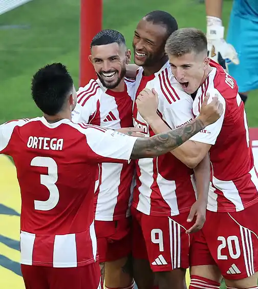 Ολυμπιακός v Αϊντχόφεν